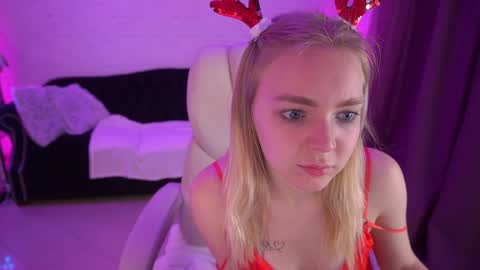 Snapshot of emilysunshines chatting on December 2024 09:37:01 PM MY NAME IS Emily WELCOME EVERYONE I WILL BE HAPPY TO GIVE YOU WHAT YOU HAVE DREAMED OF FOR SO LONG online show from December 2024 09:37:01 PM