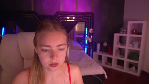 Snapshot of emilysunshines chatting on January 2025 08:58:02 PM MY NAME IS Emily WELCOME EVERYONE I WILL BE HAPPY TO GIVE YOU WHAT YOU HAVE DREAMED OF FOR SO LONG online show from January 2025 08:58:02 PM