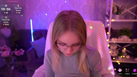 Snapshot of emilysunshines chatting on January 2025 09:34:02 PM MY NAME IS Emily WELCOME EVERYONE I WILL BE HAPPY TO GIVE YOU WHAT YOU HAVE DREAMED OF FOR SO LONG online show from January 2025 09:34:02 PM