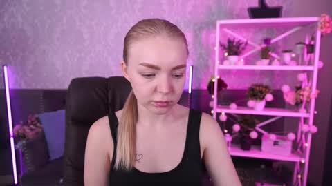 Snapshot of emilysunshines chatting on September 2025 06:06:01 AM MY NAME IS Emily WELCOME EVERYONE I WILL BE HAPPY TO GIVE YOU WHAT YOU HAVE DREAMED OF FOR SO LONG online show from September 2025 06:06:01 AM