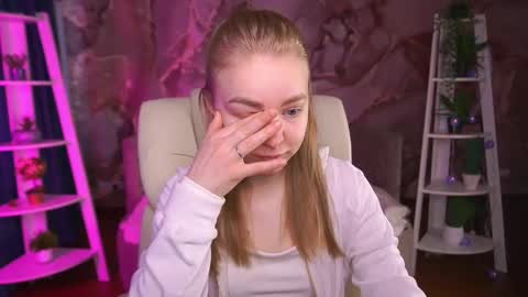 Snapshot of emilysunshines chatting on March 2026 07:03:01 AM MY NAME IS Emily WELCOME EVERYONE I WILL BE HAPPY TO GIVE YOU WHAT YOU HAVE DREAMED OF FOR SO LONG online show from March 2026 07:03:01 AM