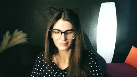 Emily online show from February 2025 04:19:02 AM