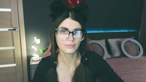 Emily online show from February 2025 02:14:01 AM