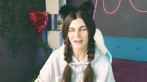 Emily online show from March 2025 07:43:02 AM