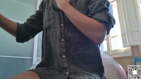 Emily ----  online show from February 2025 08:38:01 AM