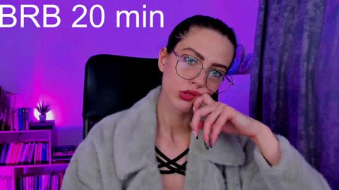 Snapshot of emilywiled chatting on December 2024 11:22:01 AM Emily online show from December 2024 11:22:01 AM