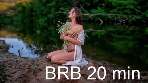 Snapshot of emilywiled chatting on February 2025 11:01:02 AM Emily online show from February 2025 11:01:02 AM