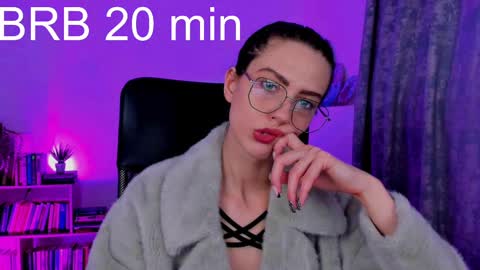 Snapshot of emilywiled chatting on February 2025 11:31:02 AM Emily online show from February 2025 11:31:02 AM