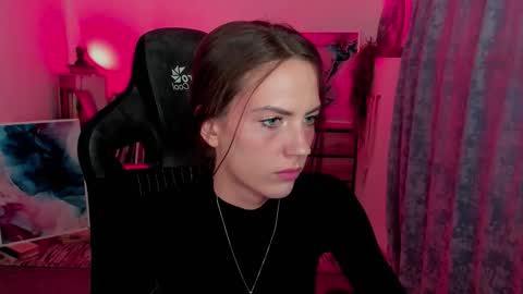 Snapshot of emilywiled chatting on September 2025 08:15:01 AM Emily online show from September 2025 08:15:01 AM