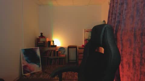 Snapshot of emilywiled chatting on September 2025 09:00:02 AM Emily online show from September 2025 09:00:02 AM