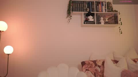 Snapshot of emilyxrose_ chatting on February 2025 08:20:02 PM IG thickemmsss online show from February 2025 08:20:02 PM