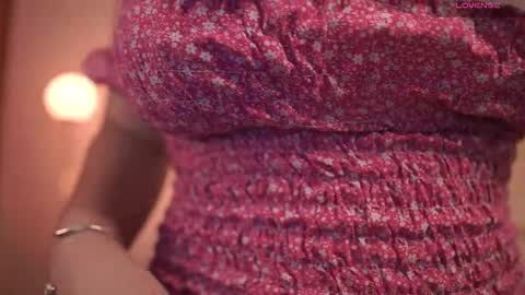 Snapshot of emilyxrose_ chatting on February 2025 06:31:02 PM IG thickemmsss online show from February 2025 06:31:02 PM