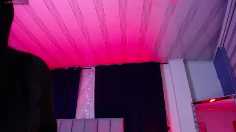 Emily  online show from January 2026 03:19:02 AM