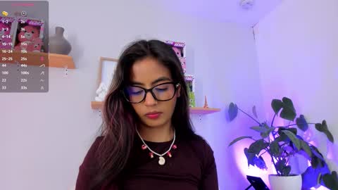 Emily Bank online show from October 2025 08:08:02 PM