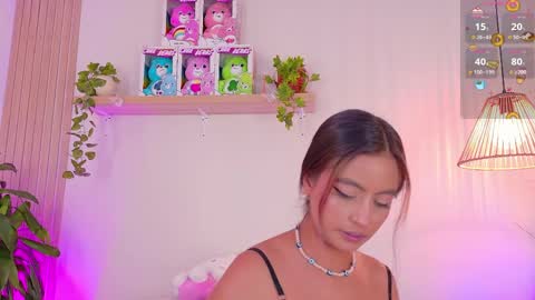 Snapshot of emilyy_bank chatting on April 2026 08:15:01 PM Emily Bank online show from April 2026 08:15:01 PM