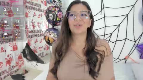 emilyy_cooperr online show from October 2025 12:15:02 PM