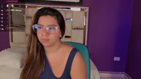 emilyy_cooperr online show from June 2026 12:06:01 PM