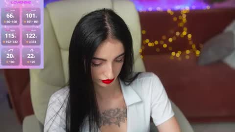 emilyymoon online show from June 2026 01:48:02 PM