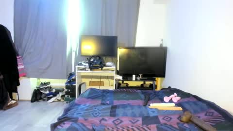 emliyjamesmjb online show from February 2025 10:44:02 AM