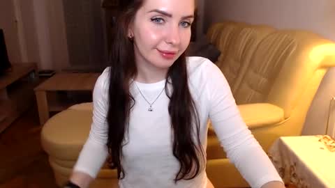 Emma online show from October 2025 10:30:02 PM