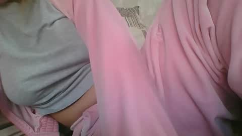 emma_991 online show from October 2025 09:08:01 AM