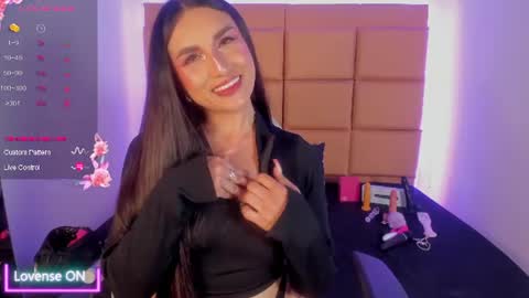 Snapshot of emma__js_ chatting on June 2026 10:12:02 PM emma__js_ online show from June 2026 10:12:02 PM