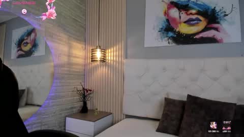 Snapshot of emma__smith01 chatting on September 2025 11:23:01 AM Emma online show from September 2025 11:23:01 AM