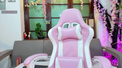 emma_ayala online show from April 2026 07:18:02 PM