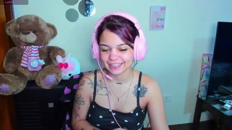 emma_boo_ online show from April 2026 07:58:02 PM