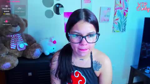 Snapshot of emma_boo_ chatting on June 2026 02:48:01 PM emma_boo_ online show from June 2026 02:48:01 PM