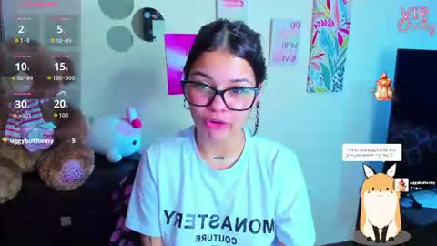 Snapshot of emma_boo_ chatting on June 2026 02:20:02 PM emma_boo_ online show from June 2026 02:20:02 PM
