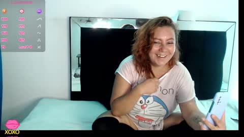 Snapshot of emma_bouvier chatting on February 2025 08:44:01 AM Emma online show from February 2025 08:44:01 AM