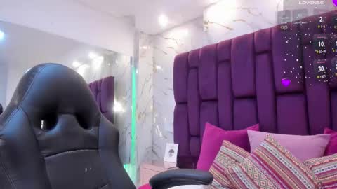 pau online show from September 2025 02:44:02 PM