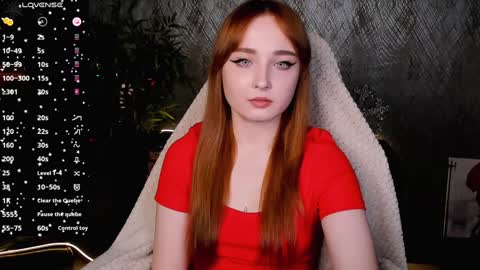 Snapshot of emma_chery chatting on December 2024 01:39:02 PM Emma online show from December 2024 01:39:02 PM
