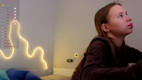 Emma online show from May 2026 01:56:02 AM