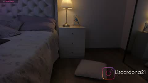 Snapshot of emma_dee chatting on June 2026 12:32:02 AM emma_dee online show from June 2026 12:32:02 AM
