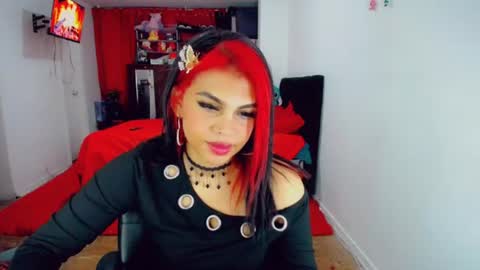 Snapshot of emma_diva chatting on July 2026 09:41:01 PM emma online show from July 2026 09:41:01 PM