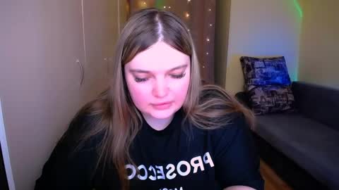 Snapshot of emma_dorn chatting on June 2026 10:30:01 AM Eva online show from June 2026 10:30:01 AM