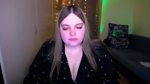 Snapshot of emma_dorn chatting on June 2026 07:03:02 PM Eva online show from June 2026 07:03:02 PM