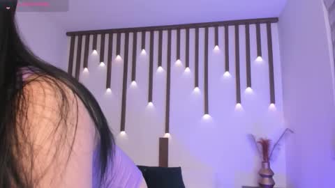 E M M A online show from February 2026 02:19:02 AM