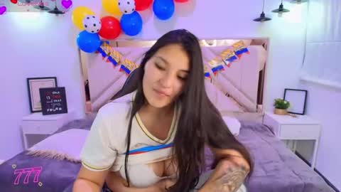 Snapshot of emma_garciaa_ chatting on June 2026 09:14:01 AM emma online show from June 2026 09:14:01 AM