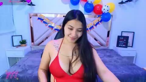 Snapshot of emma_garciaa_ chatting on June 2026 03:44:02 AM emma online show from June 2026 03:44:02 AM