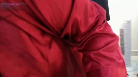 Emma 3 online show from April 2026 01:05:02 PM