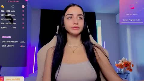 Emma online show from November 2025 12:13:01 PM