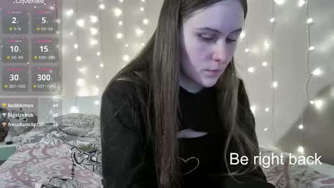 emma_just online show from December 2025 08:17:01 PM