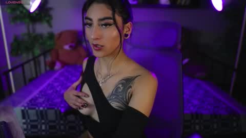 Emma online show from December 2025 04:53:01 AM