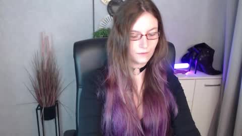 emma online show from October 2025 07:01:01 AM