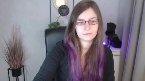 emma online show from November 2025 06:46:02 AM