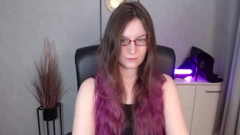 emma online show from December 2025 06:21:02 AM