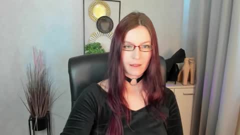Snapshot of emma_lust94 chatting on May 2026 06:22:02 AM emma online show from May 2026 06:22:02 AM